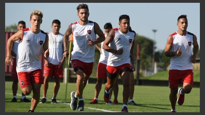 La Lepra volvió a las prácticas con la presencia de Brian Sarmiento.