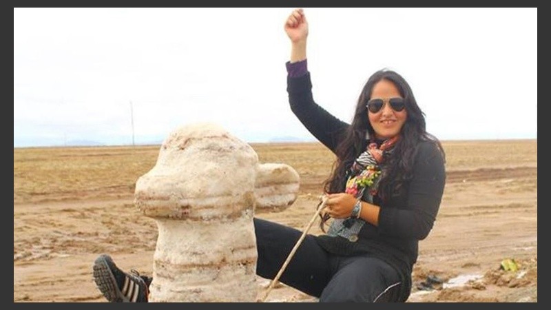 Natalia Vargas, de 28 años, falleció al caer de 120 metros.