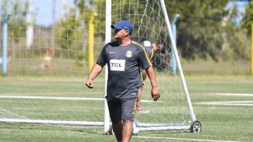El entrenador sumó una victoria más con el Canalla.