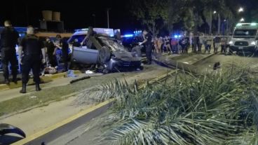 La impactante escena después de la persecución y el vuelco.