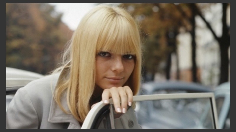 Con la canción de Serge Gainsbourg 