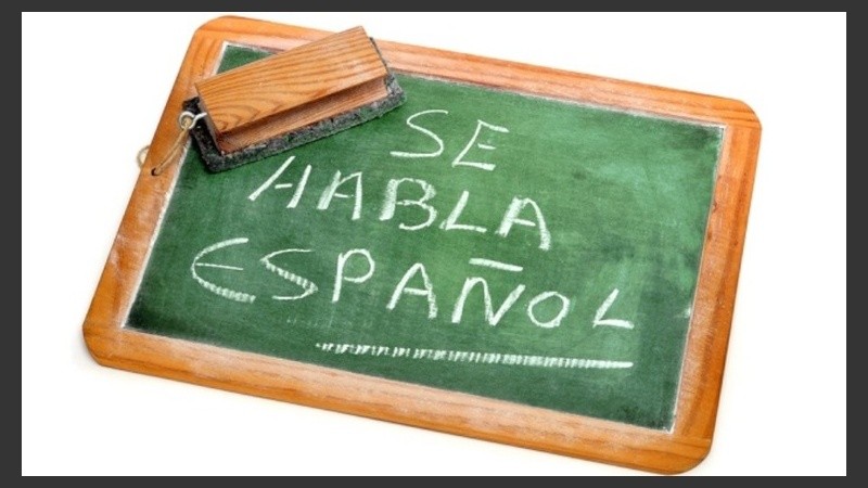 Tiene una carga horaria total de 36 horas que compuesta por dos cursos de 18 horas.