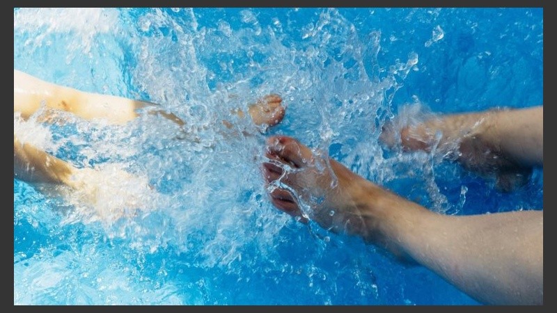 Las chicas aseguran que encargados del camping las echaron del camping.