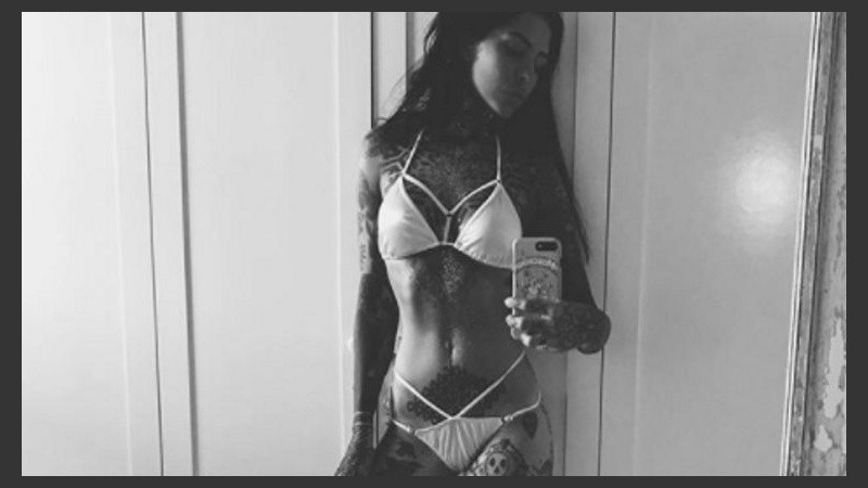 Cande acepta su cuerpo. 