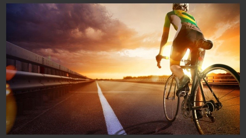 A los ciclistas se les recomienda mantenerse en pie más del 20% del tiempo mientras se pedalea.