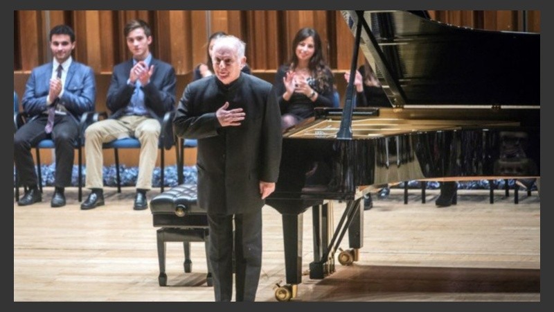 El director argentino se enojó con el público catalán. 