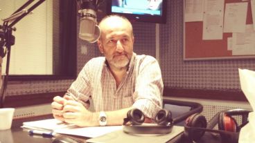 "Hay que tomar agua antes, durante y después del ejercicio”, recomendó Caruana.