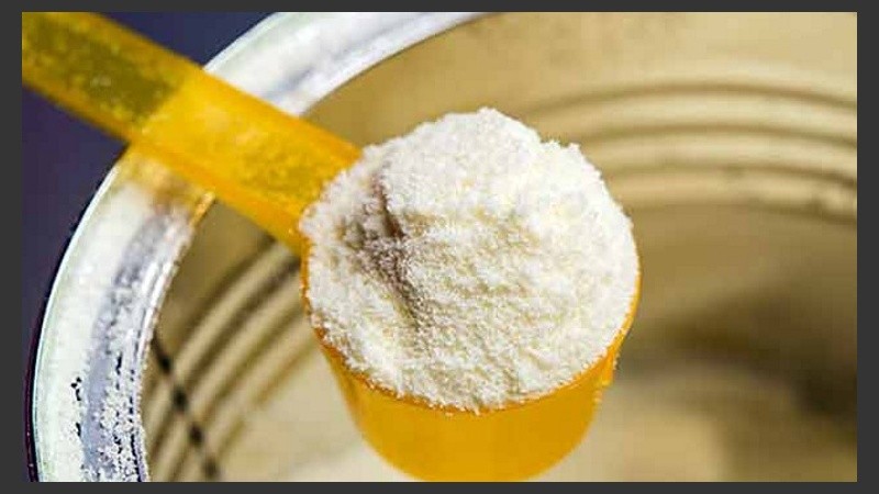 La leche maternal en polvo de Lactalis, una de las más consumidas en el mundo, habría afecta a un bebé en España y a otro en Grecia.