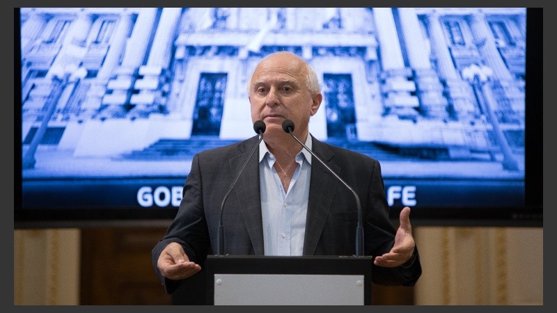Lifschitz: “La Argentina está cansada de blanco y negro