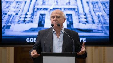 Lifschitz: “La Argentina está cansada de blanco y negro".