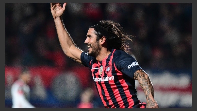 Angeleri juega en San Lorenzo.