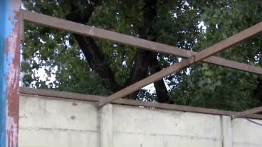 Sólo quedaron paredes y tirantes.