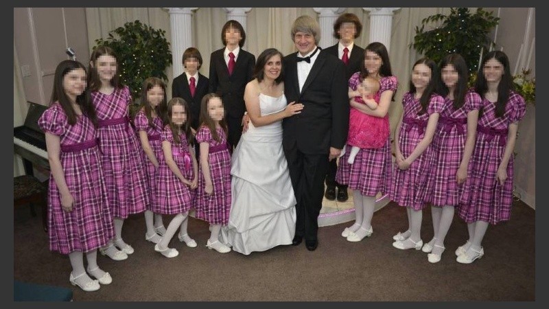 La pareja renovó varias veces sus votos delante de sus hijos.