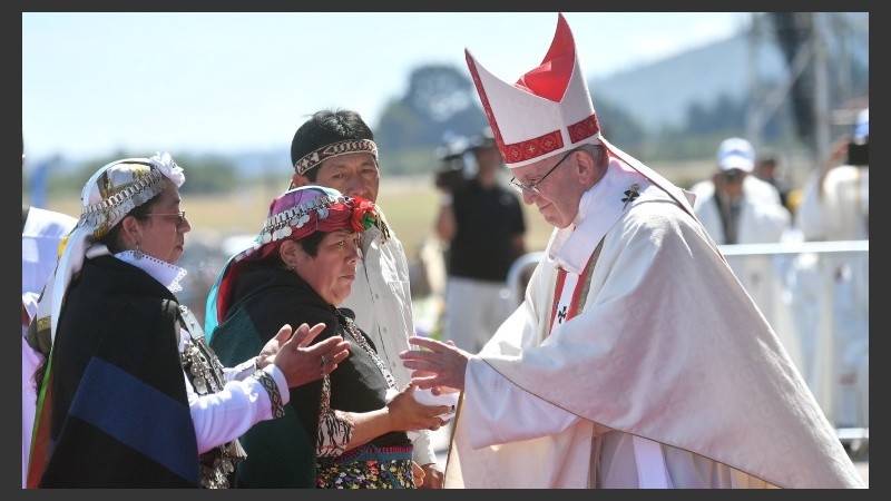 El encuentro de Francisco con comunidades mapuches, en el marco de la misa celebrada en Temuco, Chile.
