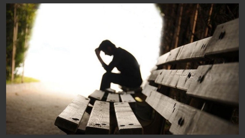 La soledad es una problemática de salud en Reino Unido. 