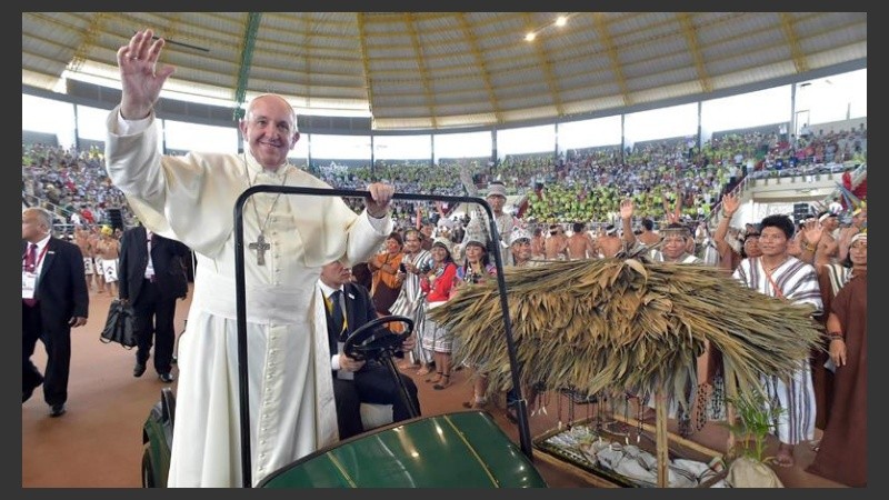 Francisco también respaldó los derechos de los pueblos de la Amazonia.