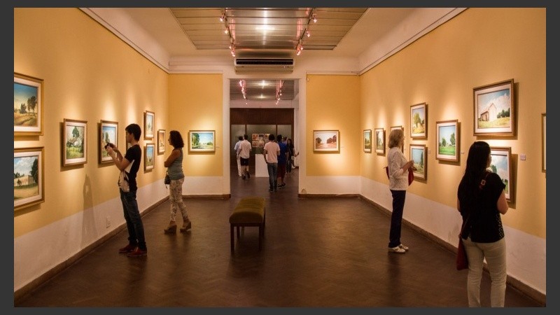 Para introducir a los estudiantes en el mundo de estas instituciones es necesario que tengan una formación sobre la teoría museológica.