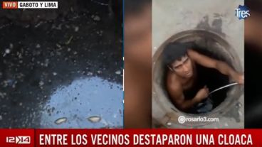 Los vecinos destaparon la cloaca para impedir el ingreso de agua a las casas.