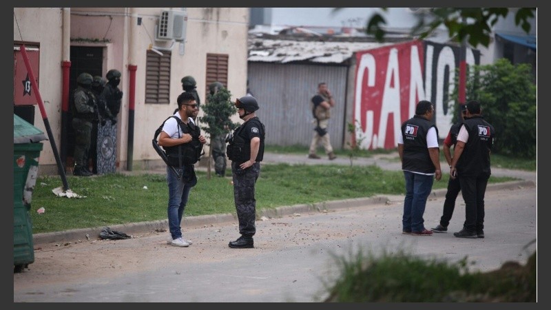 Funes estaba en un Fonavi de Callao al 3900 con su novia. 
