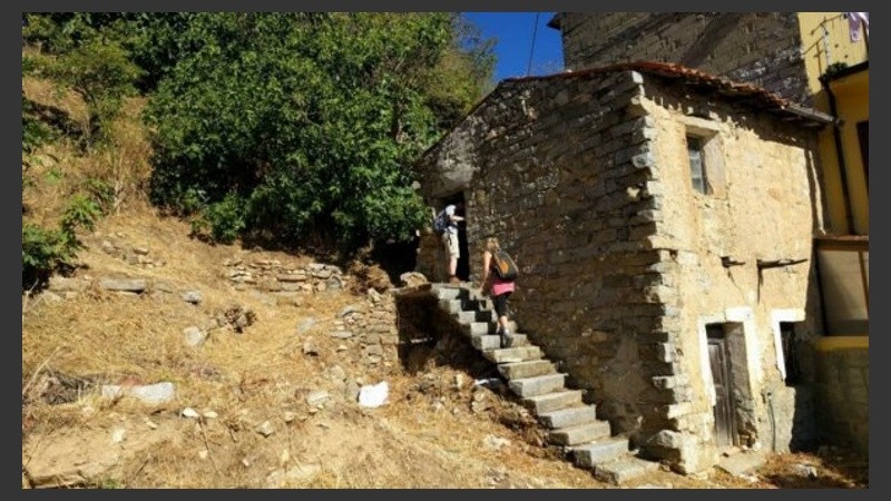 Las casas son muy antiguas y necesita refacciones.