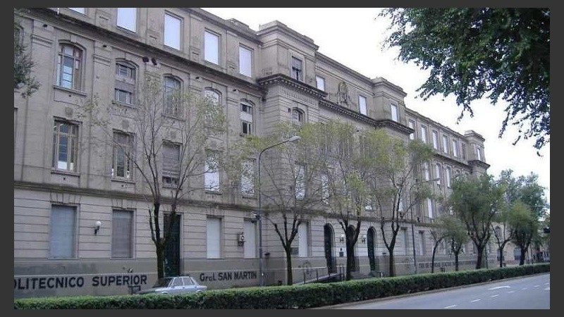 En la UNR analizan los números de inscriptos en el último año académico.