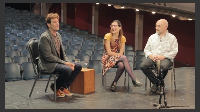  El actor, dramaturgo y director Héctor Ansaldi es primer entrevistado. Junto a Ana Otto y Damián Schwarzstein.