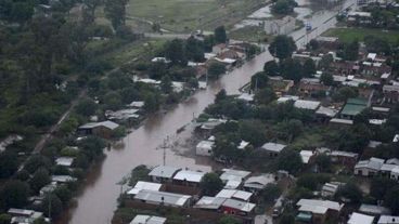 Vista aérea de las inundaciones en Santa Victoria Este.