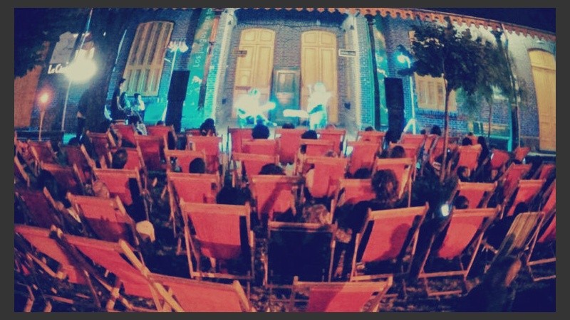 “Nochecitas en la ciudad” es organizado por los programas Escuela Móvil, Ceroveinticinco y Ciudad de los Niños.