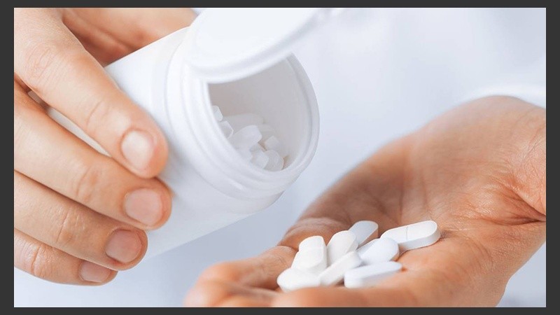 Se recomienda suspender la ingesta de ibuprofeno a aquellos que buscan ser padres.