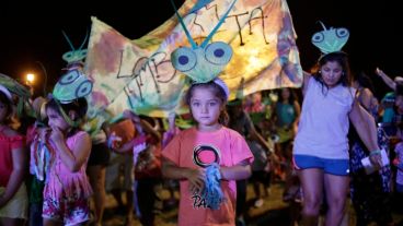 Calor y color en el carnaval de Cristalería.