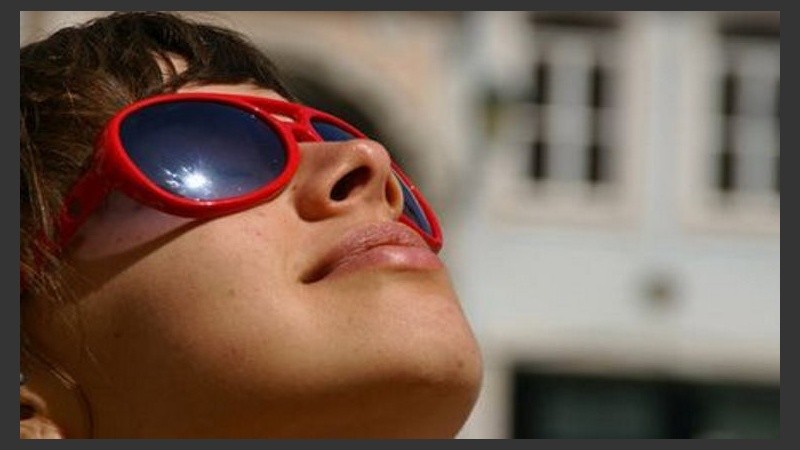 Un sol inmenso en todos los reflejos. 