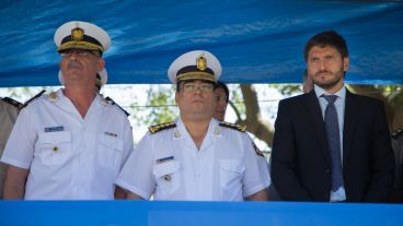 El acto de asunción de Villanúa, que estuvo al lado del ministro Pullaro.