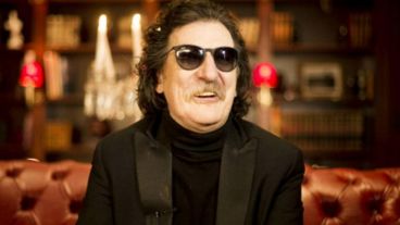 En "La torre de Tesla", García recorre buena parte de sus clásicos hasta llegar a las canciones de "Random".