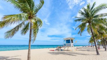 La playa, el destino más elegido por los rosarinos en este verano.