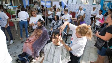 Entrelazate: la movida solidaria en plaza Pringles.