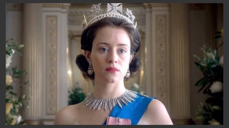 La actriz Clare Foy interpretó a Isabel II en las dos primeras temporadas de 