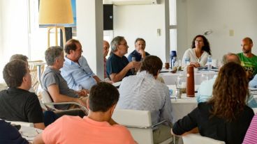 "Las cosas están cada día un poco mejor y debemos seguir trabajando en esa dirección", señaló.