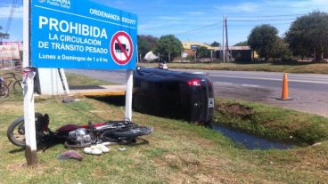 Los vehículos involucrados en el choque sufrieron importantes daños.