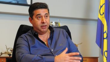 Angelici no quiere que Boca juegue este domingo el Superclásico.