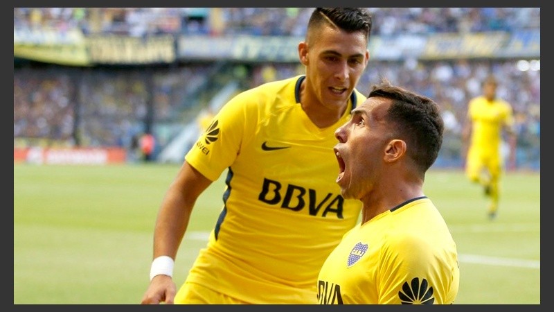 Tévez, autor de uno de los goles del triunfo.