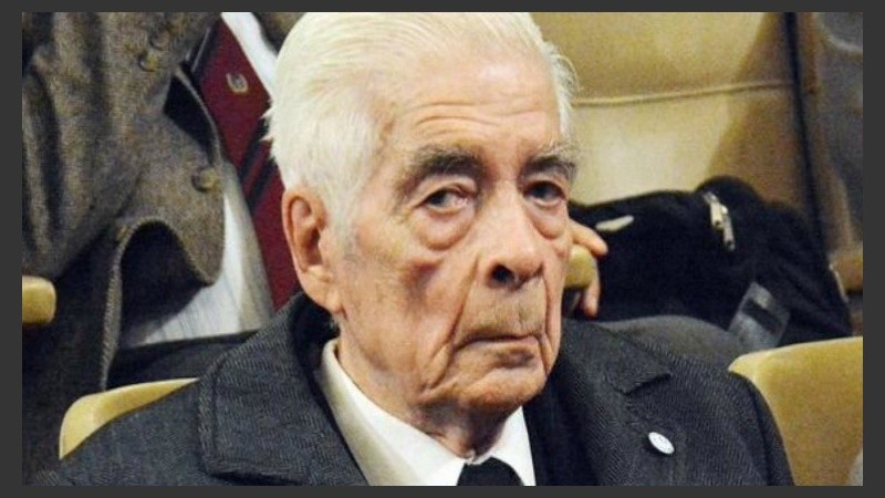 Luciano Benjamín Menéndez falleció este martes en Córdoba. 