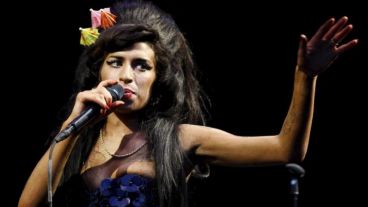 La cantante británica falleció por una intoxicación alcohólica en 2011.