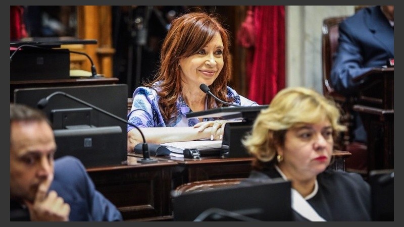 La ex presidenta no estará este jueves en su banca de senadora.