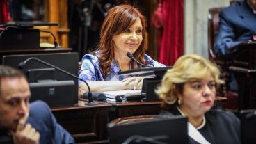 La ex presidenta no estará este jueves en su banca de senadora.