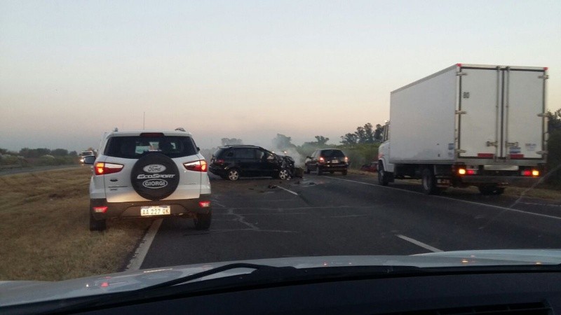 Choque múltiple en la autopista Rosario-Santa Fe.