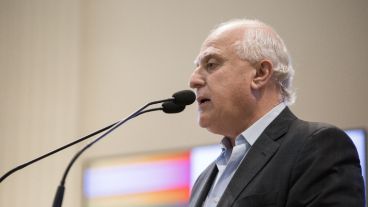 El gobernador opinó que Santa Fe tiene una constitución "atrasadísima".