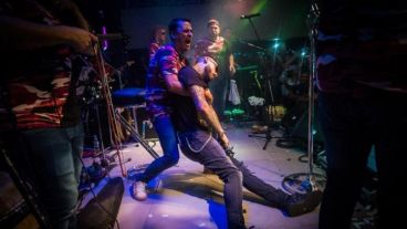 La foto de la polémica por el "desmayo" del Ulises Bueno.