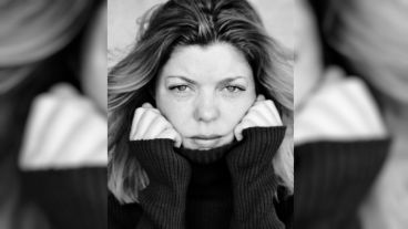 La acción cultural de "Cabeza de Flor" promueve el debate sobre la igualdad de género, contra la violencia hacia las mujeres.