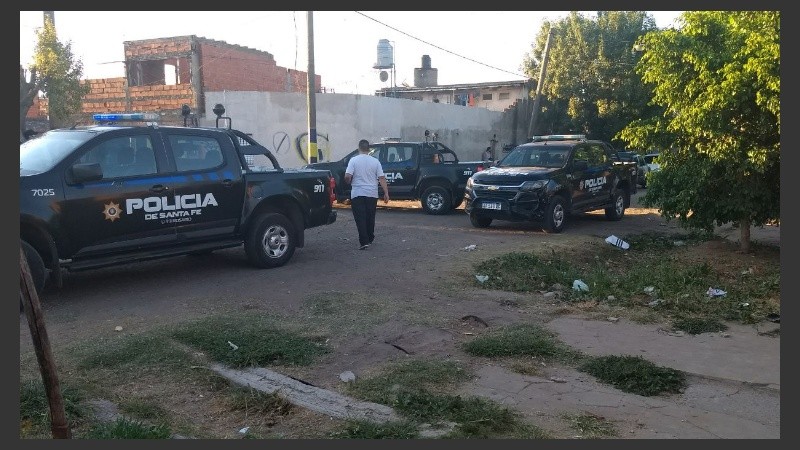 El cuerpo de la víctima fue trasladado al Instituto Médico Legal para la autopsia.