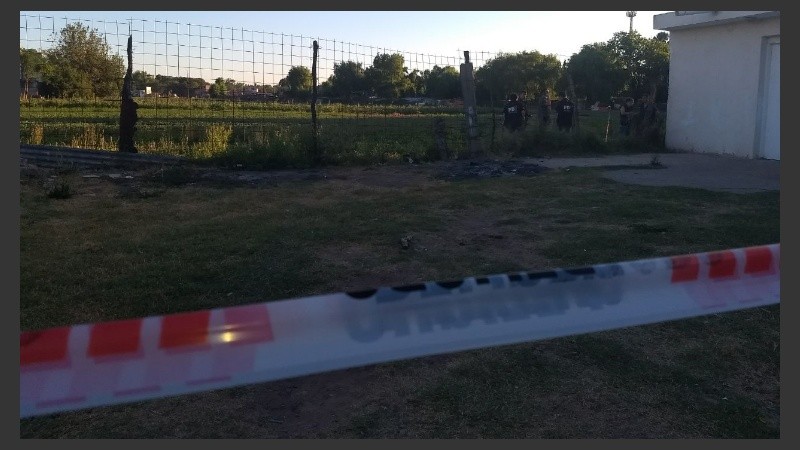 El cuerpo de la víctima fue trasladado al Instituto Médico Legal para la autopsia.